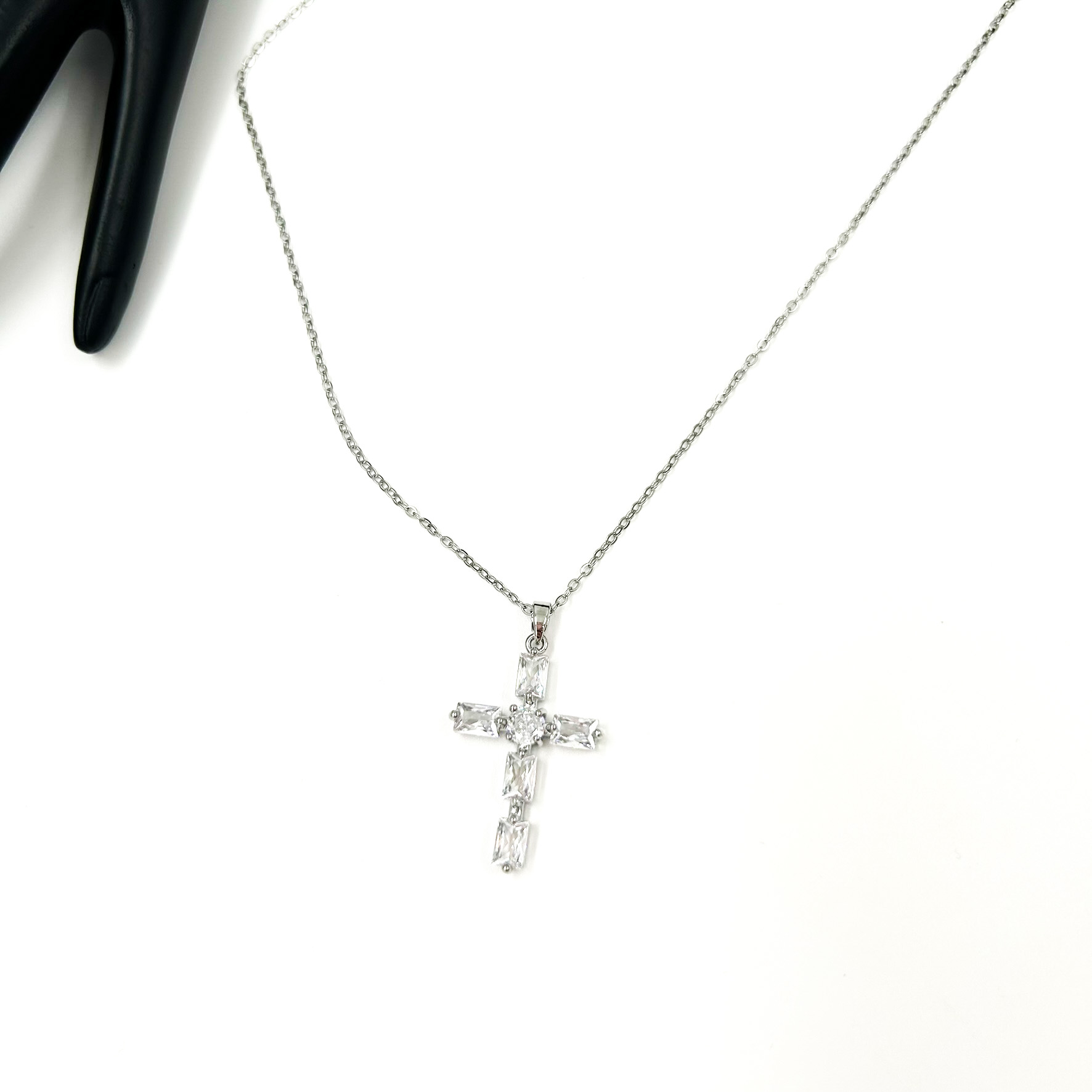 Stainless cross silver medium