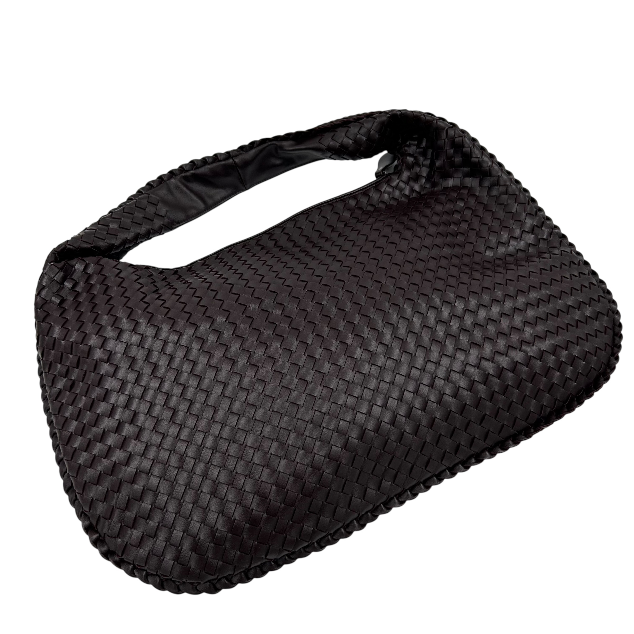 Τσάντα τύπου BOTTEGA VENETA καφέ xlarge μέγεθος Τσάντα τύπου BOTTEGA VENETA καφέ xlarge μέγεθος