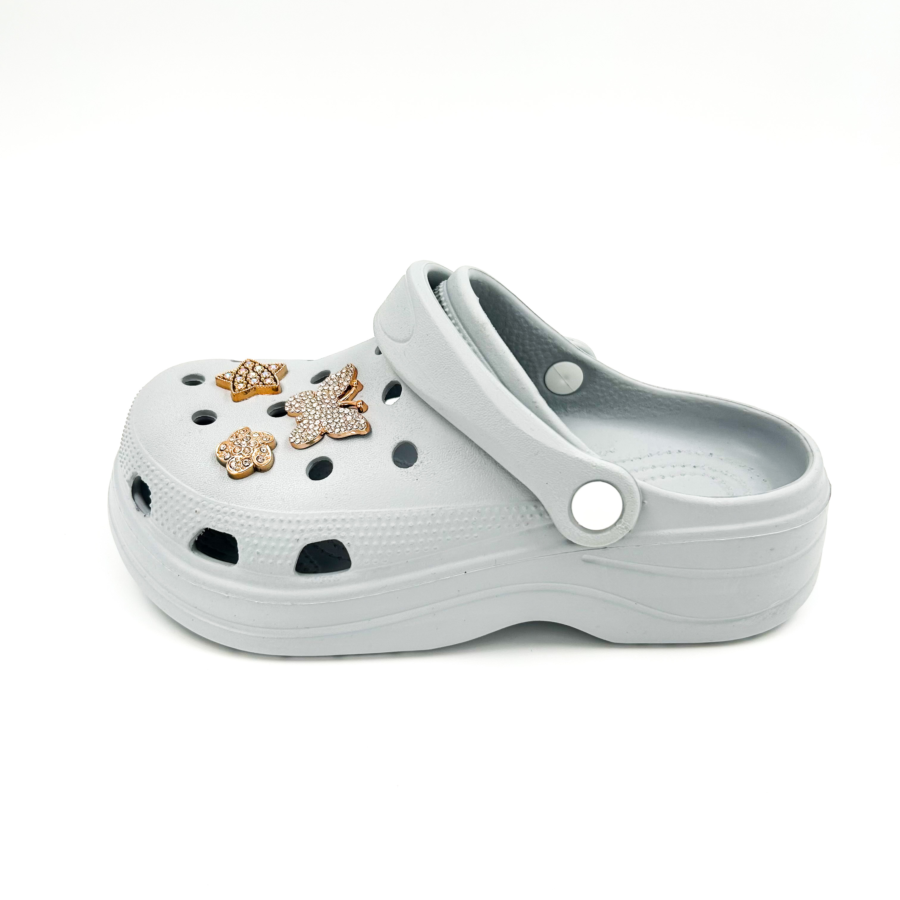 Παντόφλες σαμπό τύπου Crocs γκρι
