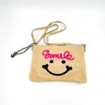 Τσαντάκι φάκελος ψάθινο με σχέδιο χαμόγελο Τσαντάκι φάκελος ψάθινο με σχέδιο χαμόγελο