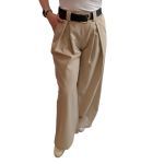 Παντελόνι μπεζ με χρυσή ζώνη