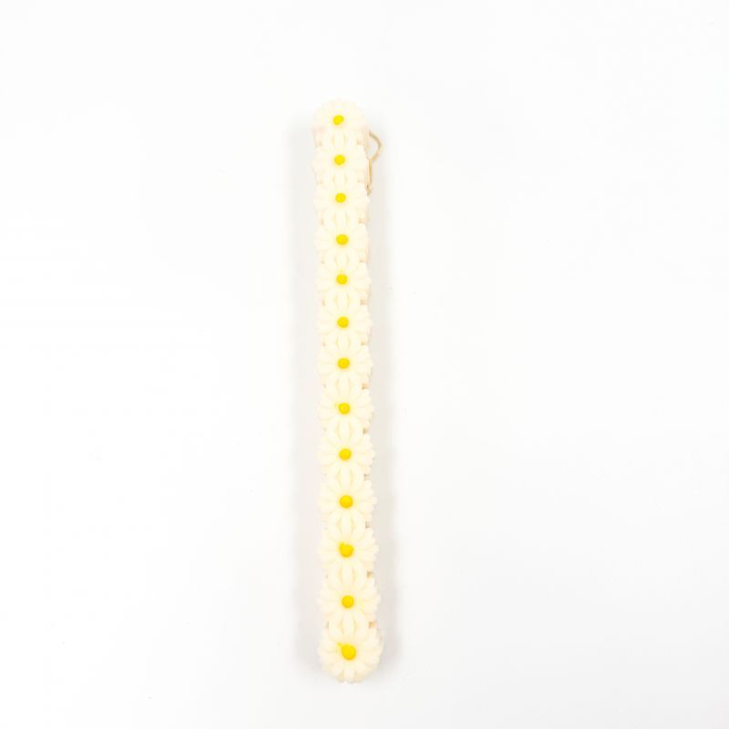 Φωτογραφία από Χειροποίητη Πασχαλινή λαμπάδα μαργαρίτα λευκή