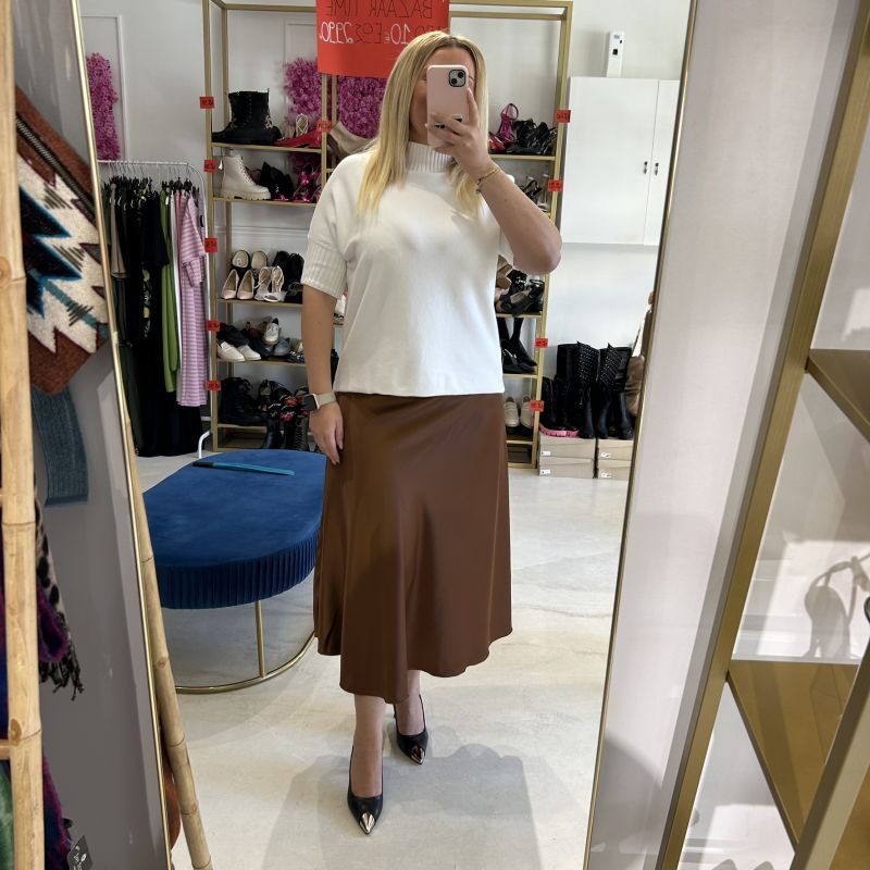 Φωτογραφία από Φόυστα Midi σατέν καφέ