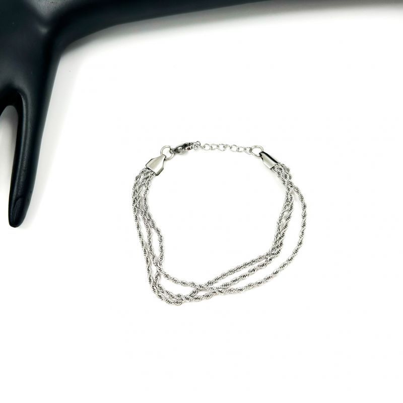Βραχιόλι ατσάλινο τριπλή αλυσίδα λεπτή ασημί Φωτογραφία από Βραχιόλι ατσάλινο τριπλή αλυσίδα λεπτή ασημί