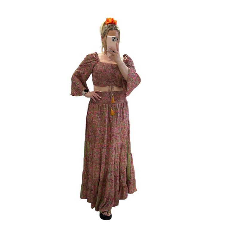 Φωτογραφία από Σετ boho crop top και μάξι φούστα