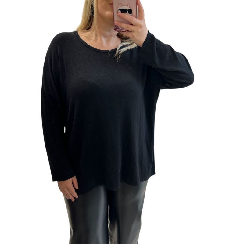 Φωτογραφία από Μπλούζα μαύρη oversized