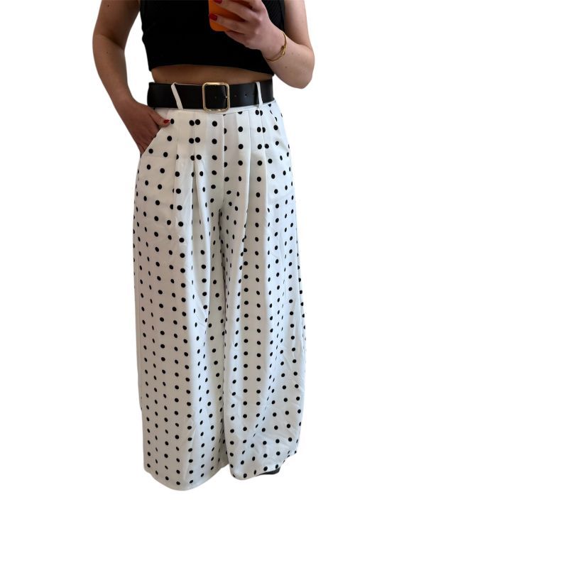 Φωτογραφία από Παντελόνι πουά λευκό