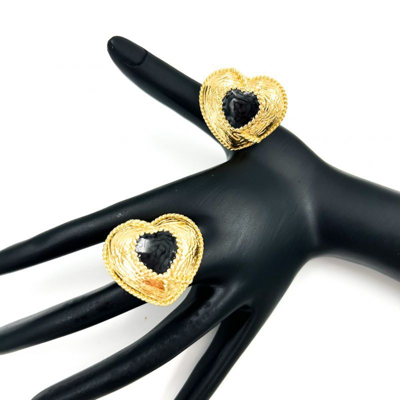 Φωτογραφία από Love earrings black