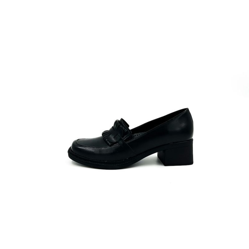 Φωτογραφία από Loafers μαύρα με τακούνι